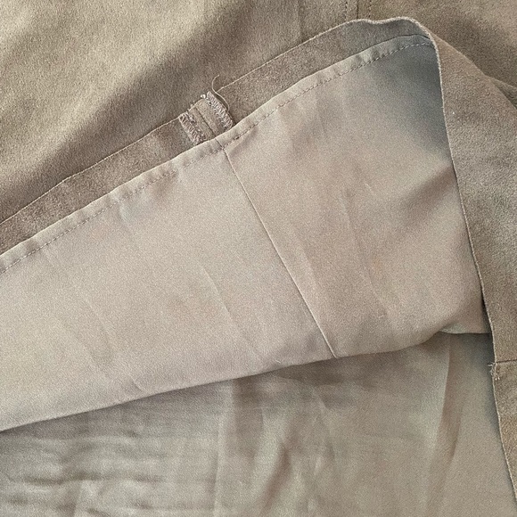 Highline Collection (from the Bay) faux suede mini skirt - Picture 3 of 4